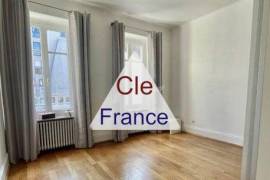 // Appartement Duplex 180 Ma