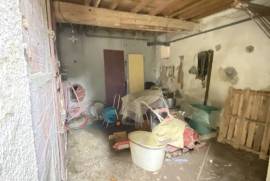 Exceptional Property with Land