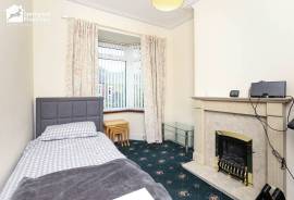 2 bedroom, Terraced House for sale