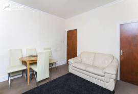 2 bedroom, Terraced House for sale