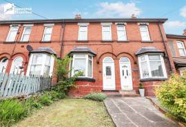 2 bedroom, Terraced House for sale