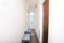 2 bedroom, Terraced House for sale