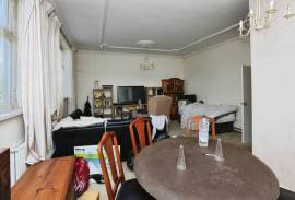 3 bedroom, Semi-detached house for sale