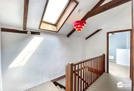 4 bedroom, Barn Conversion for sale