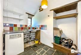 4 bedroom, Barn Conversion for sale