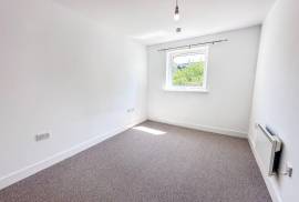 2 bedroom, Ground floor flat for sale