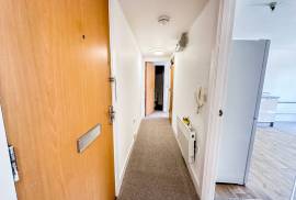 2 bedroom, Ground floor flat for sale