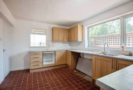 2 bedroom, Detached house for sale 2 bedroom, Detached house for sale