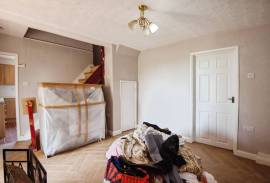 2 bedroom, Detached house for sale 2 bedroom, Detached house for sale