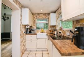 4 bedroom, Detached bungalow for sale