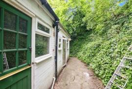 4 bedroom, Detached bungalow for sale