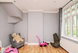 4 bedroom, Detached bungalow for sale