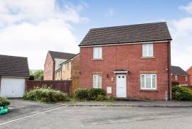 3 bedroom, Detached house for sale
