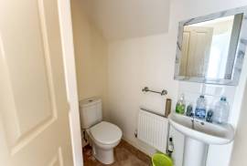 3 bedroom, Detached house for sale