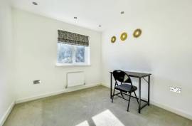 4 bedroom, Detached house for sale