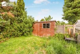 3 bedroom, Semi-detached house for sale