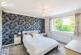 4 bedroom, Detached house for sale