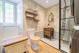 3 bedroom, End of terrace house for sale