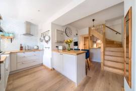 3 bedroom, End of terrace house for sale