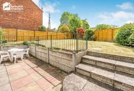 3 bedroom, Bungalow for sale