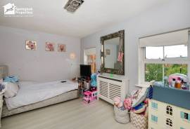 4 bedroom, Terraced House for sale