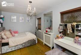 4 bedroom, Terraced House for sale