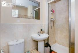 4 bedroom, Terraced House for sale