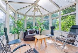 3 bedroom, Detached house for sale