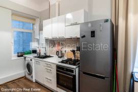 Apartment for rent in Riga, 90.00m2