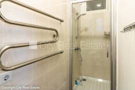 Apartment for rent in Riga, 90.00m2