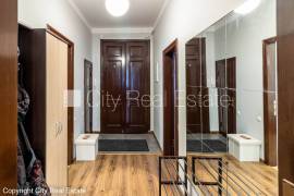 Apartment for rent in Riga, 90.00m2