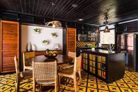 Villa Cerca del Mar 5: Beach House in Highly Coveted and Intimate Development in Tamarindo/Langosta