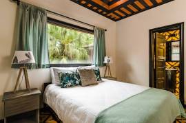 Villa Cerca del Mar 5: Beach House in Highly Coveted and Intimate Development in Tamarindo/Langosta