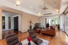 Impressive Four-Bedroom Sea View Villa in Ao Por