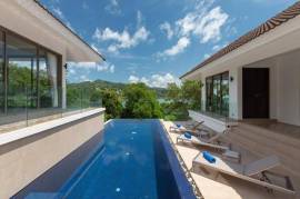 Impressive Four-Bedroom Sea View Villa in Ao Por