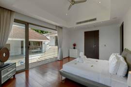 Impressive Four-Bedroom Sea View Villa in Ao Por