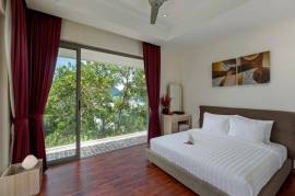 Impressive Four-Bedroom Sea View Villa in Ao Por