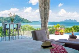 5-Bedroom Ultra-Luxe Oceanfront Villa in Ao Por