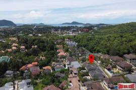 Luxurious Pool Villa- Amber Villa - 7 Bedrooms & 7 Baths in Nai Harn, Phuket