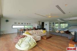Alanna Yamu - Extra Large Two Storey Three Bedroom Penthouse with Private Pool - Fantastic Sea Views