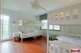 Alanna Yamu - Extra Large Two Storey Three Bedroom Penthouse with Private Pool - Fantastic Sea Views
