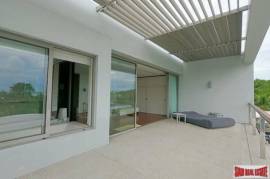 Alanna Yamu - Extra Large Two Storey Three Bedroom Penthouse with Private Pool - Fantastic Sea Views