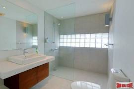 Alanna Yamu - Extra Large Two Storey Three Bedroom Penthouse with Private Pool - Fantastic Sea Views
