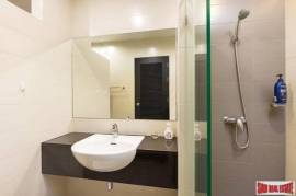 Karon Hill Palm - Quiet 31 m2 Furnished Studio for Sale Only 10 Minute Walk from Karon Beach