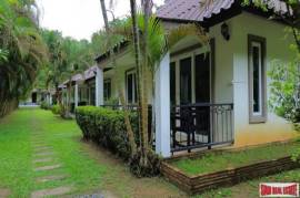 Investment 7-room resort business for sale in Khuekkhak, Phangnga