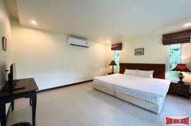 Investment 7-room resort business for sale in Khuekkhak, Phangnga