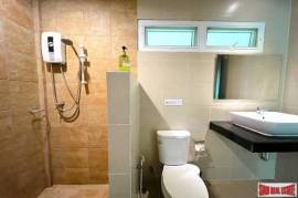 Investment 7-room resort business for sale in Khuekkhak, Phangnga