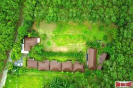 Investment 7-room resort business for sale in Khuekkhak, Phangnga