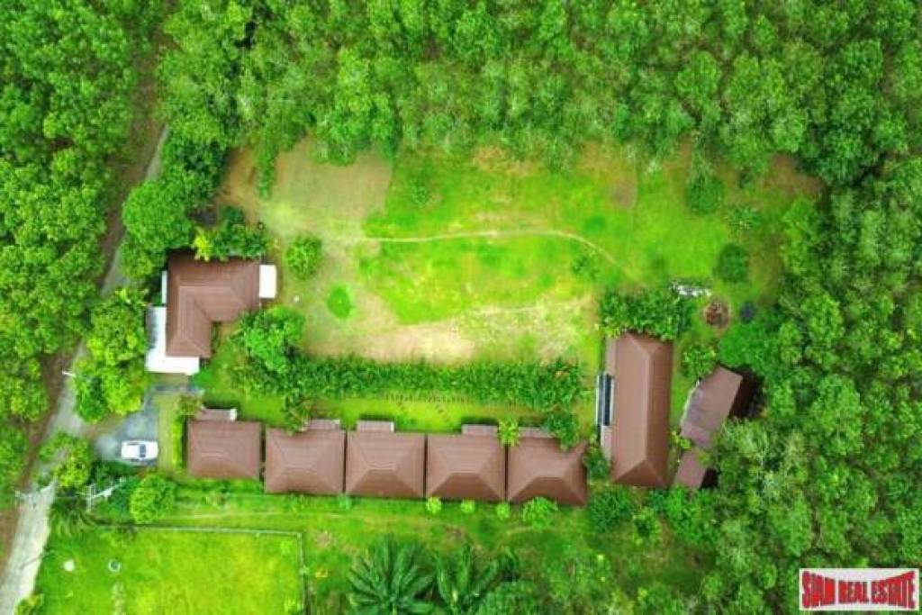 Investment 7-room resort business for sale in Khuekkhak, Phangnga
