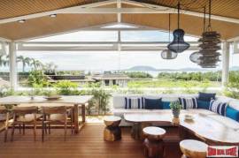 Royal Phuket Marina - Elegant Newly Renovated Four Bedroom Penthouse for Sale in Koh Kaew